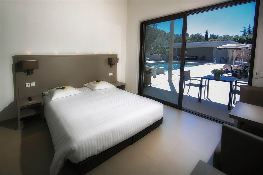 Seventeen Hotel Valbonne Exterior photo