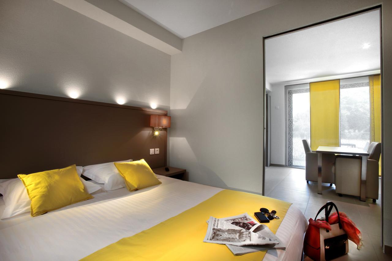 Seventeen Hotel Valbonne Exterior photo