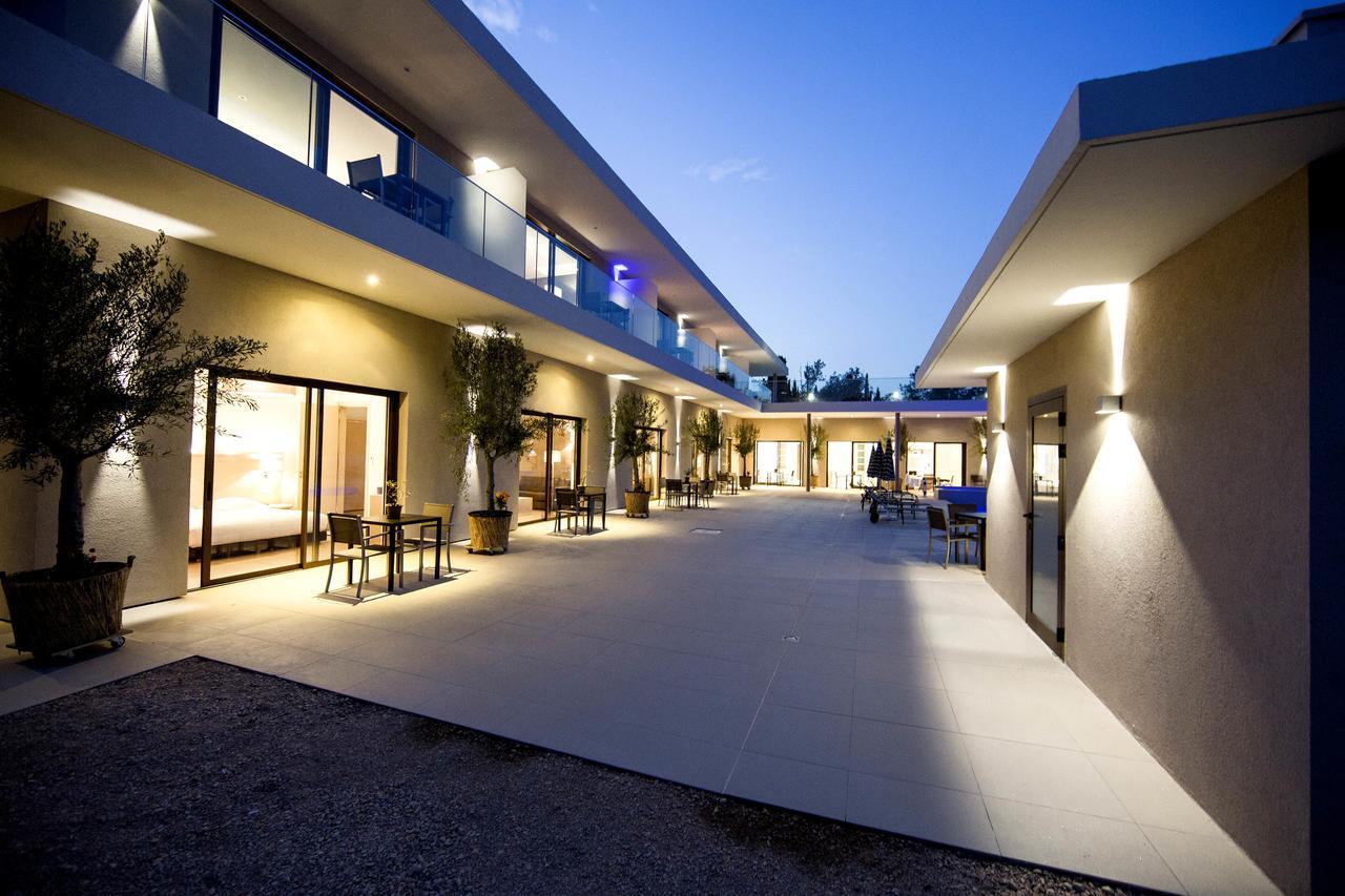 Seventeen Hotel Valbonne Exterior photo
